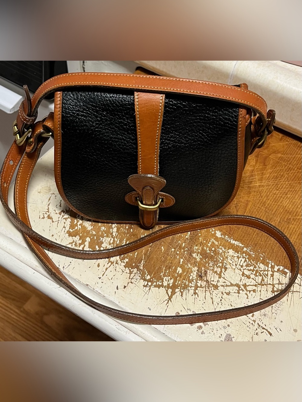 Dooney & Bourke All Weather Leather Saddle Crossbody Bag 70's 80's Collectors - Picture 2 of 16
